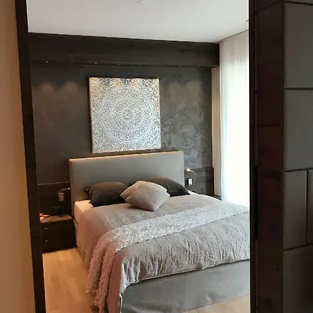 Delta 714 Apartment